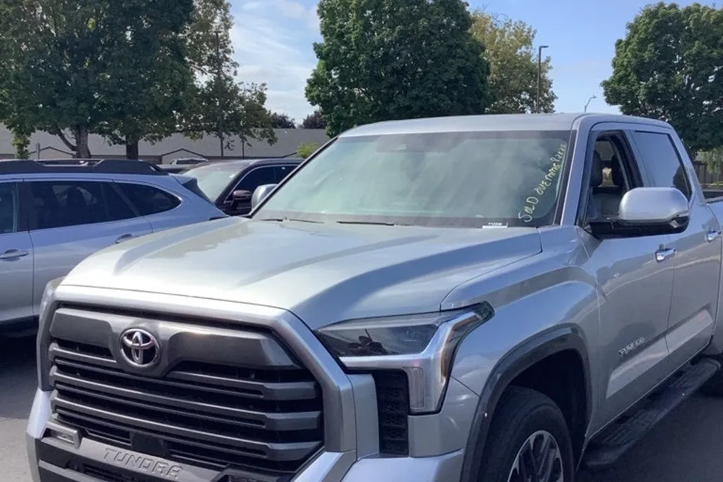 2024 Toyota Tundra Limited photo 1