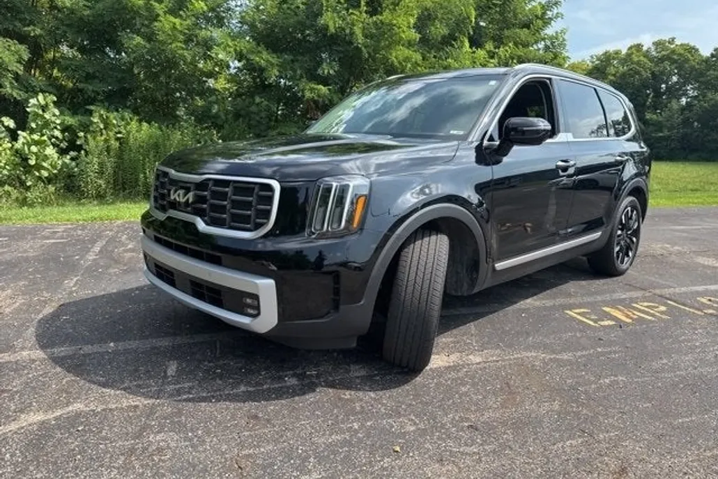 2024 Kia Telluride SX photo 1