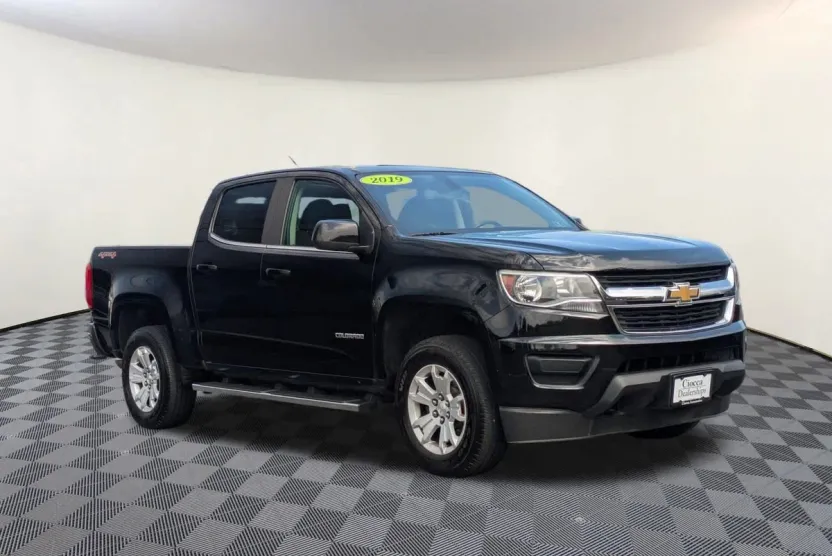 2019 Chevrolet Colorado LT photo 1