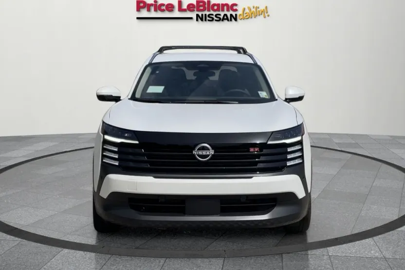 2025 Nissan Kicks SR photo 1
