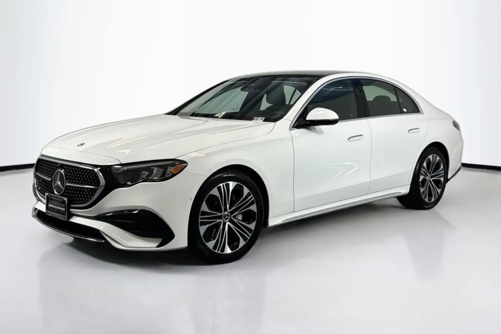 2025 Mercedes Benz E 350 4MATIC Sedan photo 1