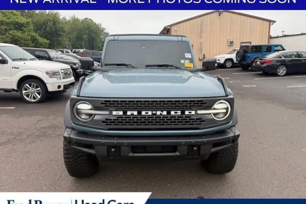 2021 Ford Bronco Base photo 1