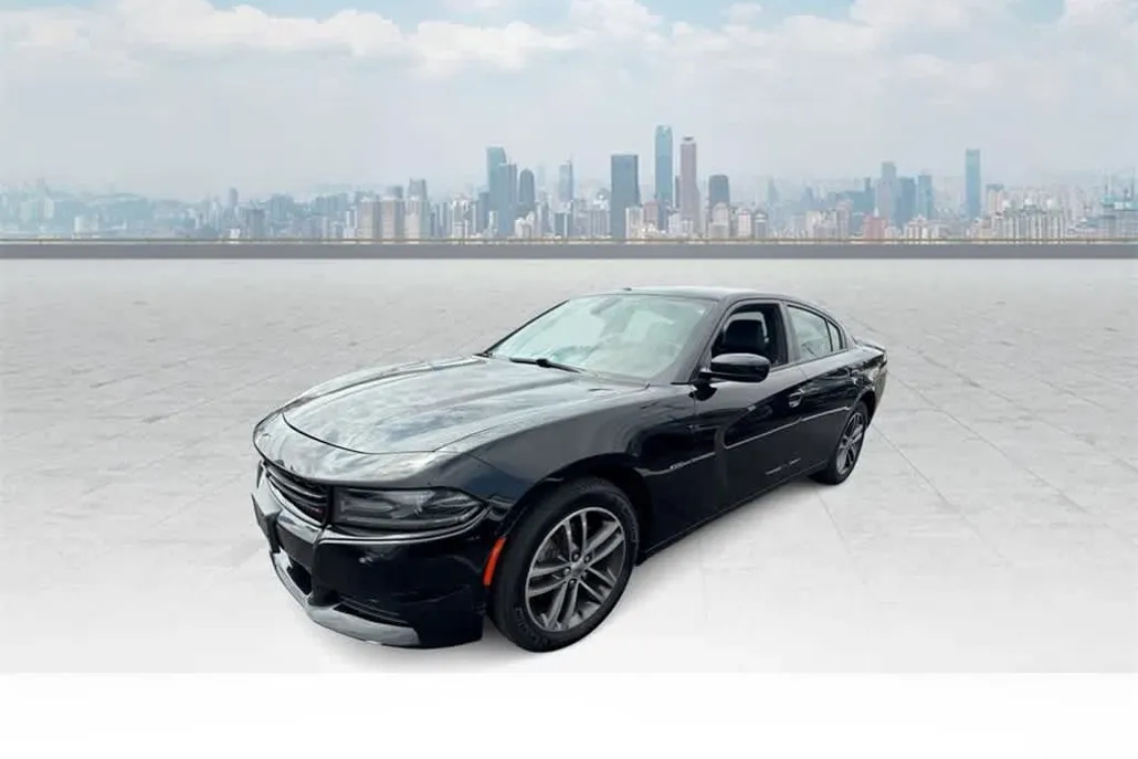 2018 Dodge Charger GT photo 1