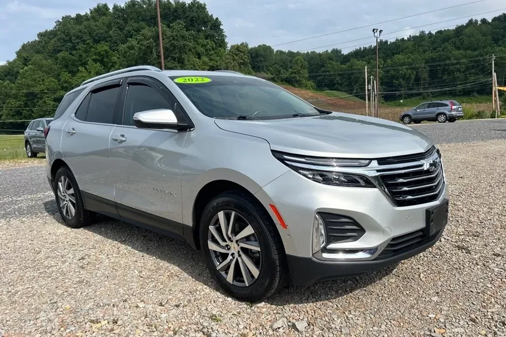 2022 Chevrolet Equinox Premier photo 1