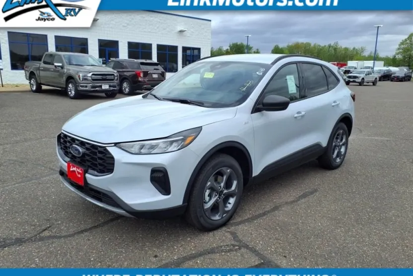 2025 Ford Escape ST-Line photo 1
