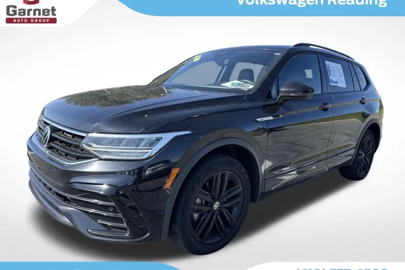 2022 Volkswagen Tiguan SE R-Line Black photo 1
