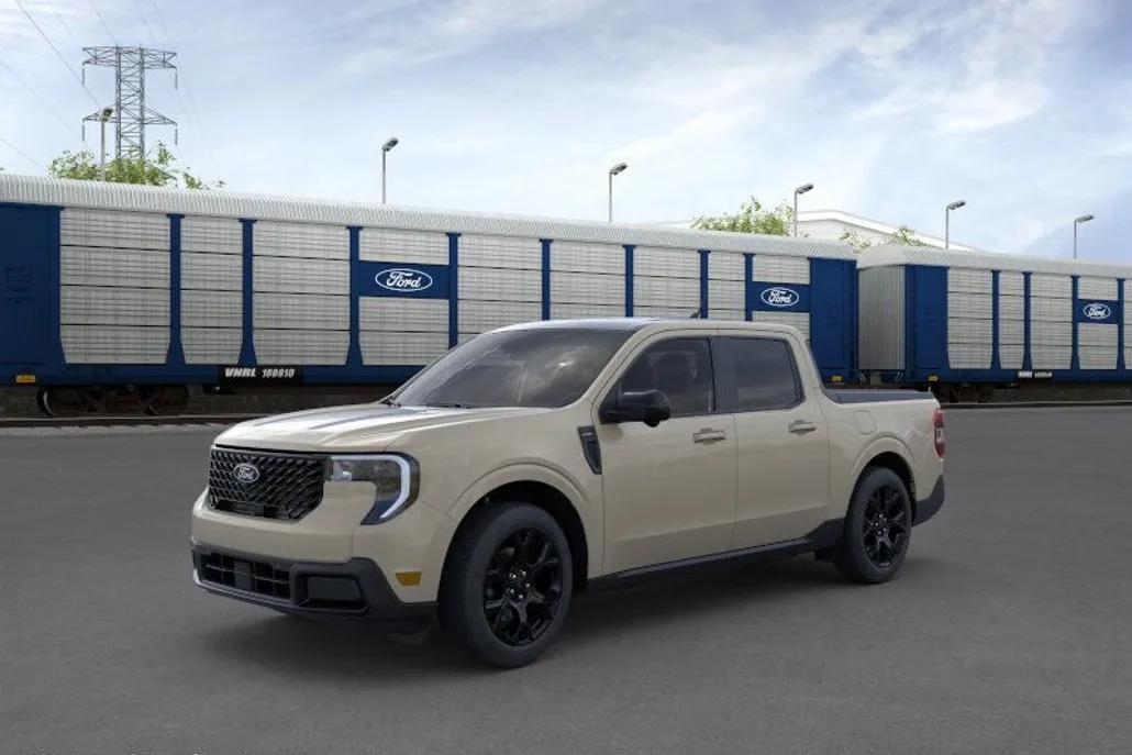 2025 Ford Maverick Lariat photo 1