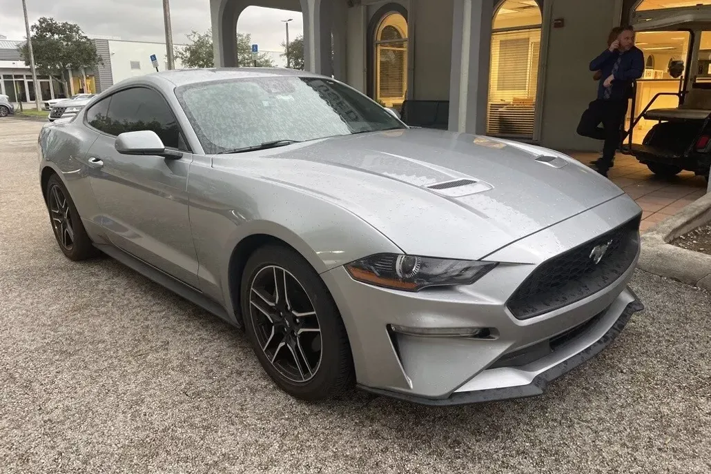 2023 Ford Mustang EcoBoost Premium photo 1