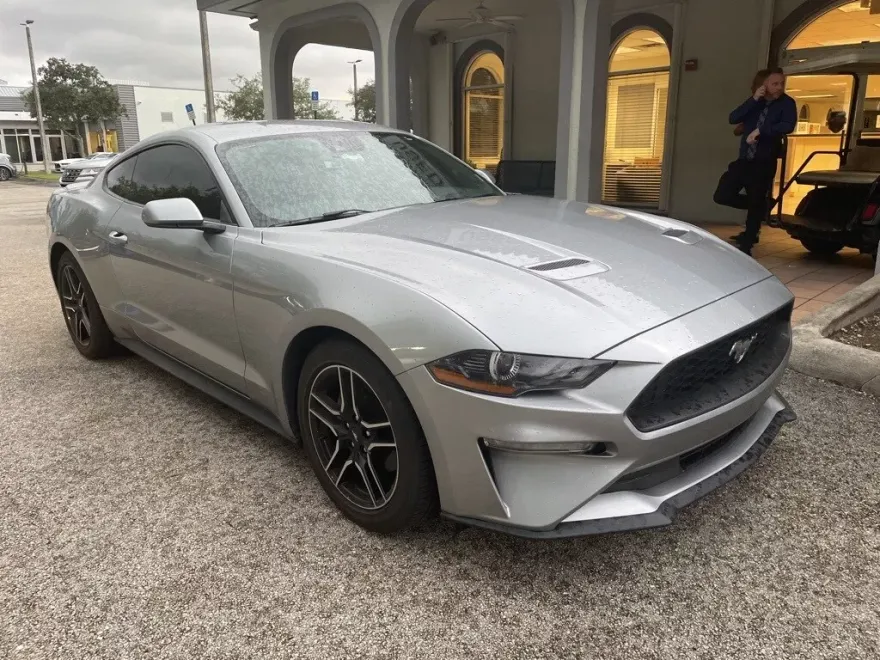 2023 Ford Mustang EcoBoost Premium photo 1