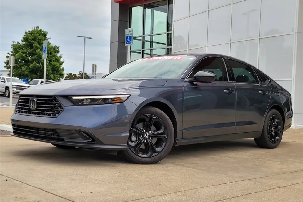 2025 Honda Accord SE photo 1