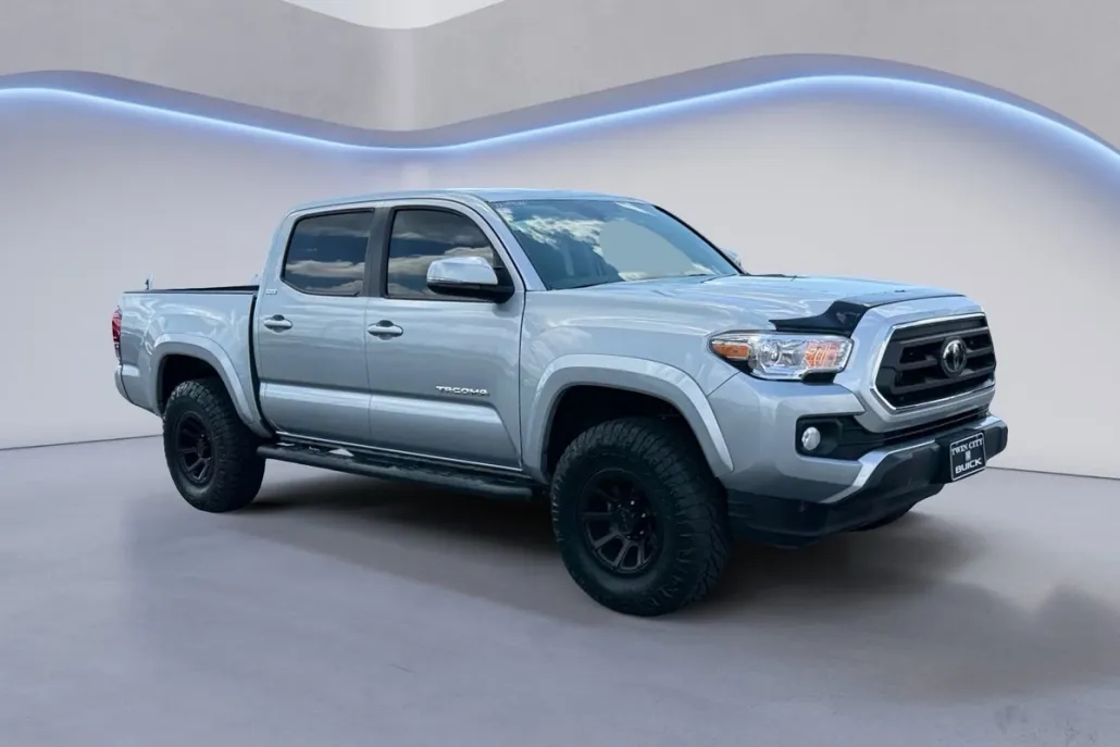 2023 Toyota Tacoma SR5 Double Cab V6 photo 1