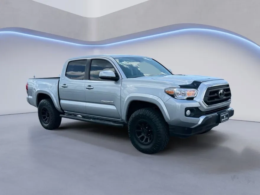 2023 Toyota Tacoma SR5 Double Cab V6 photo 1