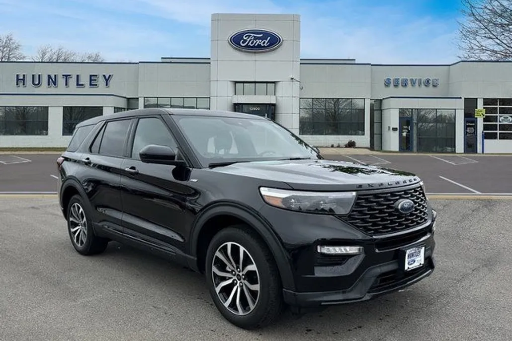2022 Ford Explorer ST-Line photo 1