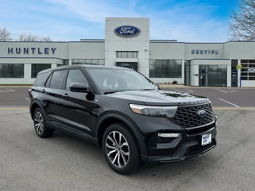 2022 Ford Explorer ST-Line photo 1