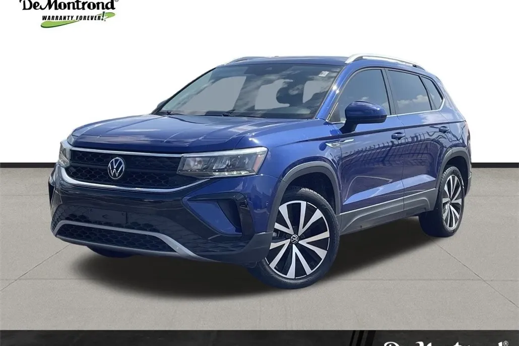 2023 Volkswagen Taos SE photo 1