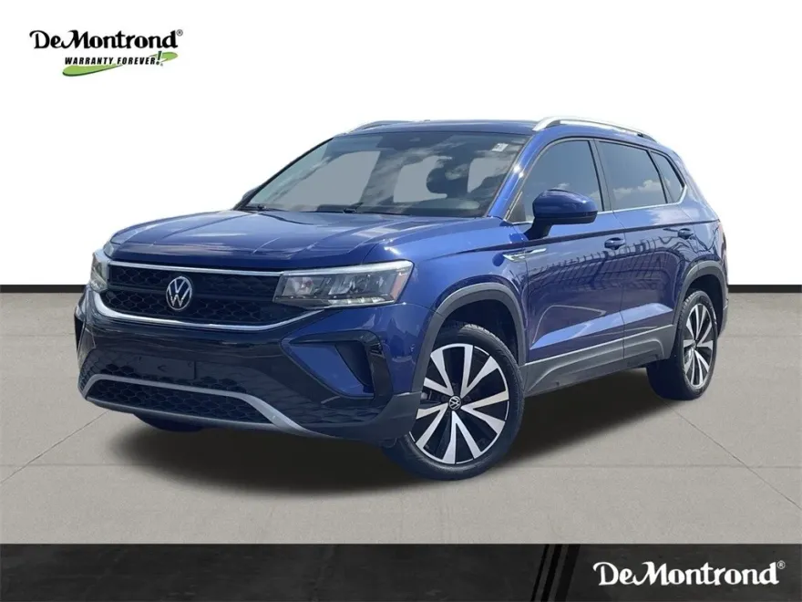 2023 Volkswagen Taos SE photo 1