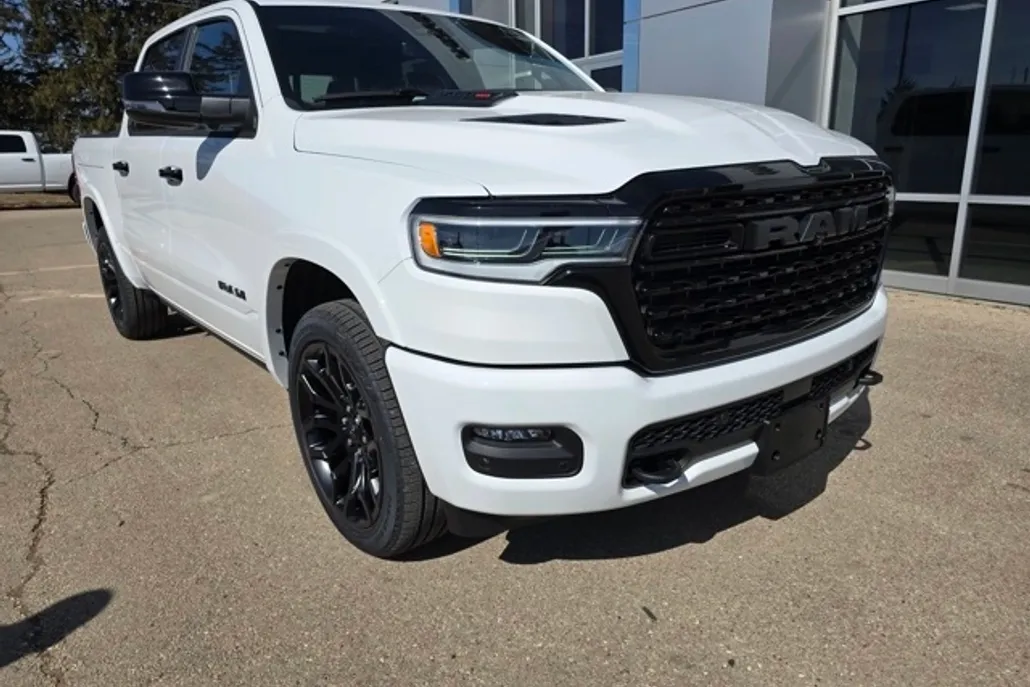 2025 Ram 1500 Limited photo 1