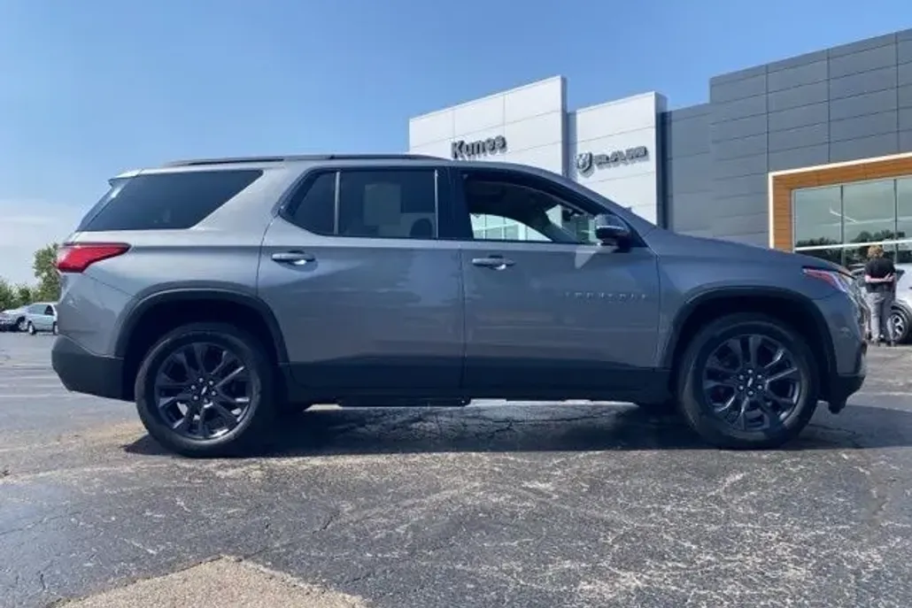 2020 Chevrolet Traverse RS photo 1