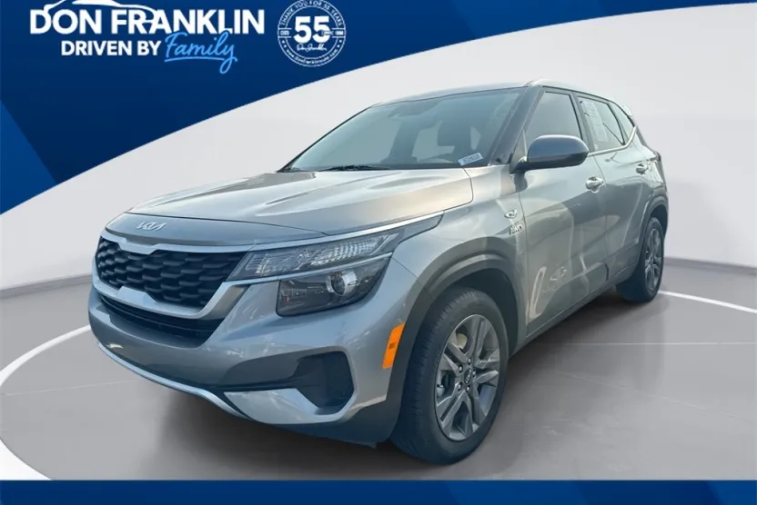 2022 Kia Seltos LX photo 1