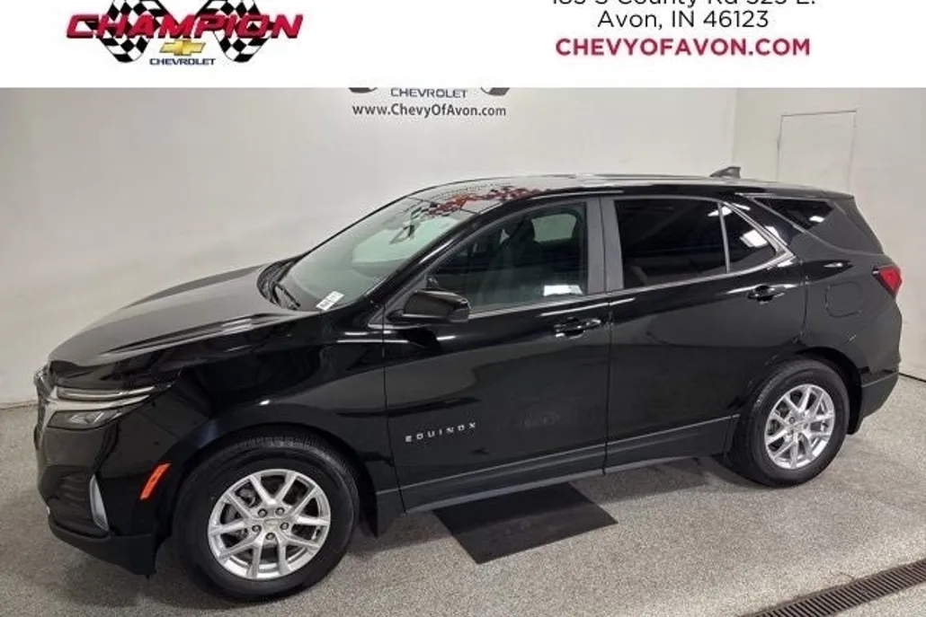 2022 Chevrolet Equinox LT photo 1