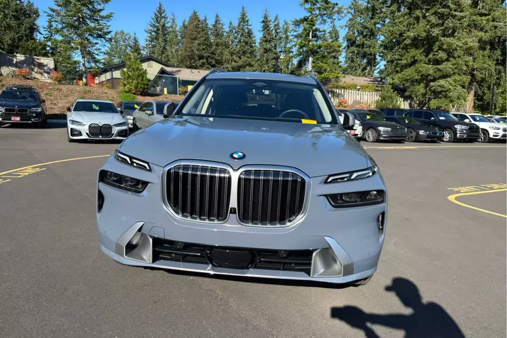 2025 Bmw X7 xDrive40i photo 1