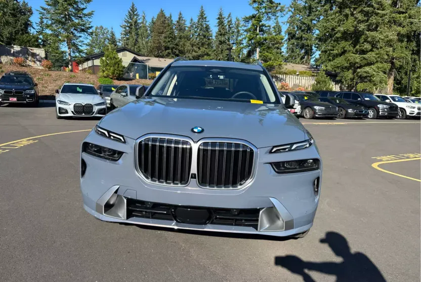 2025 Bmw X7 xDrive40i photo 1