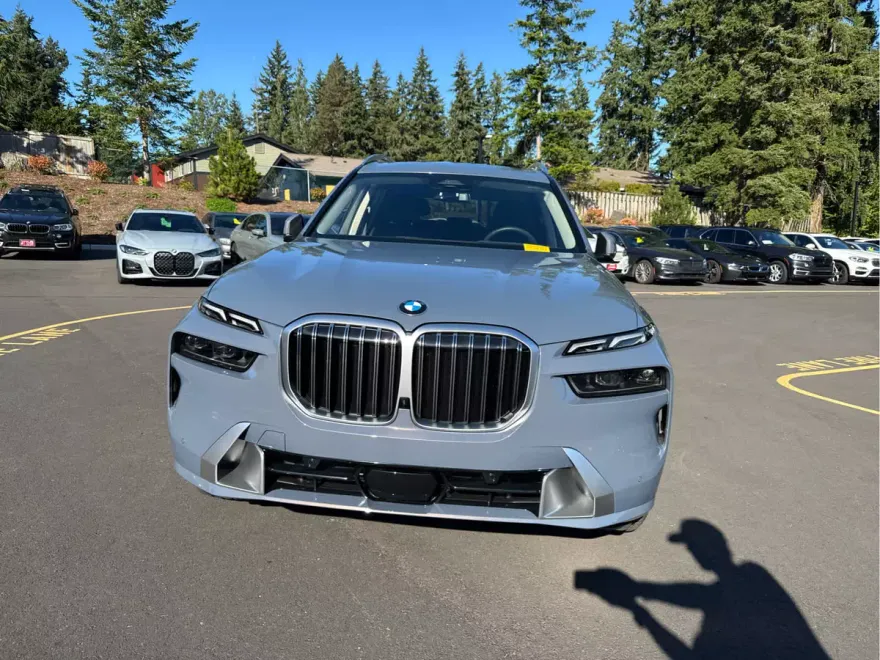 2025 Bmw X7 xDrive40i photo 1