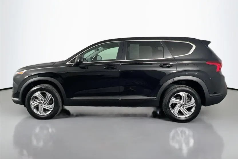 2023 Hyundai Santa Fe SE photo 1