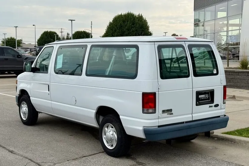 2013 Ford E-150 XL photo 1