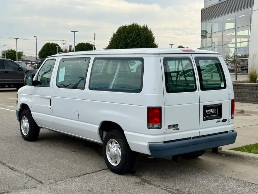 2013 Ford E-150 XL photo 1
