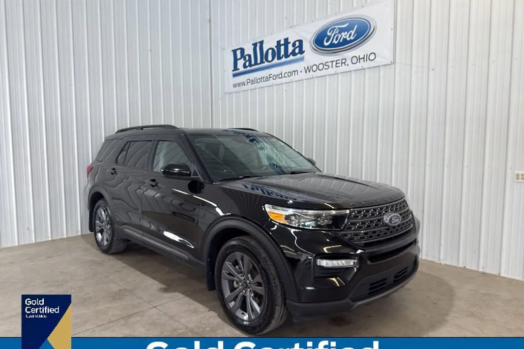 2022 Ford Explorer XLT photo 1