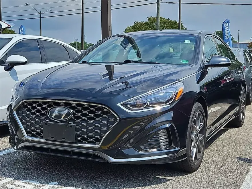 2018 Hyundai Sonata Limited photo 1