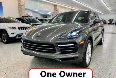 2019 Porsche Cayenne photo 2