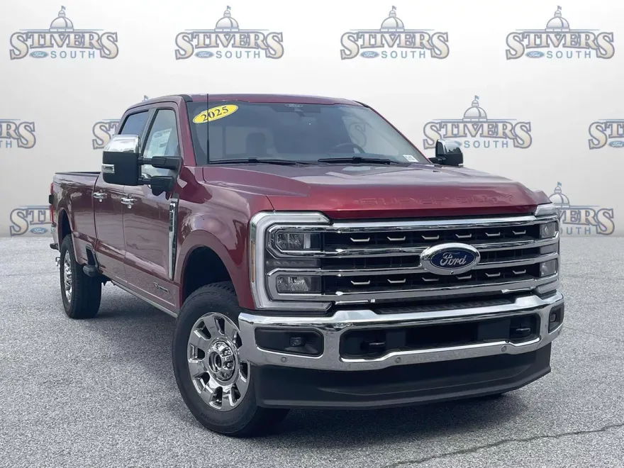 2025 Ford F-350 King Ranch photo 1