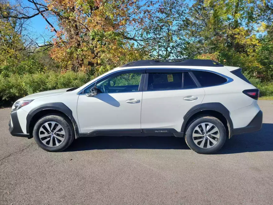 2024 Subaru Outback Premium photo 1