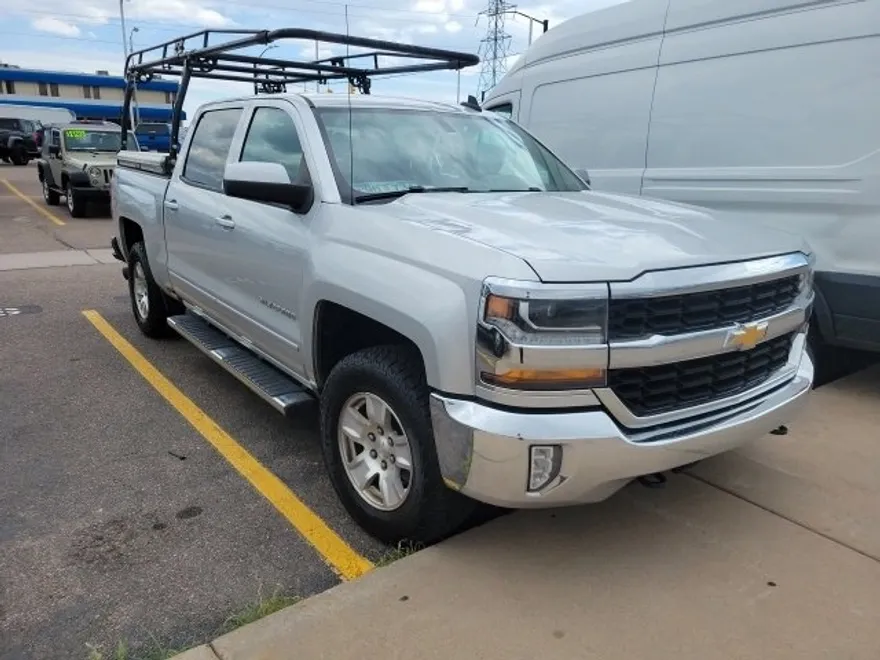 2017 Chevrolet Silverado 1500 photo 1
