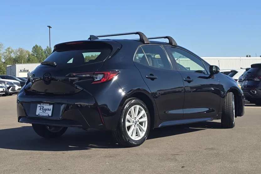 2023 Toyota Corolla SE photo 1