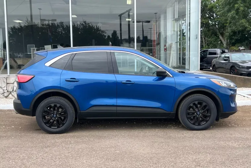 2022 Ford Escape SE photo 1