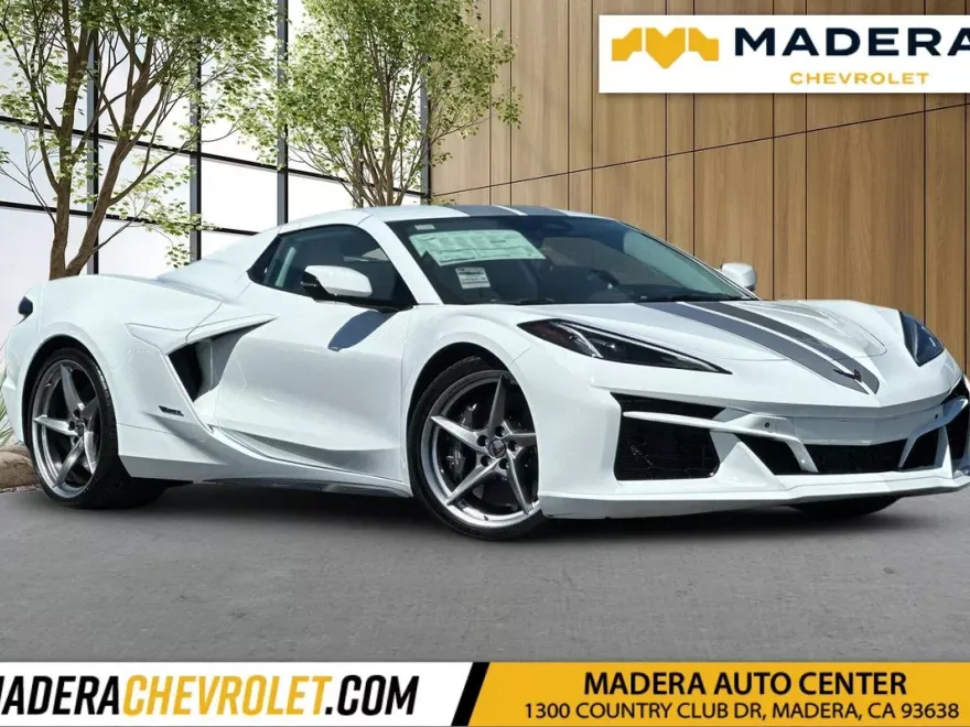 2025 Chevrolet Corvette E-Ray 3LZ Convertible photo 1