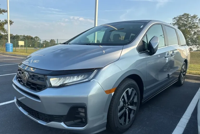 2026 Honda Odyssey EX-L photo 1