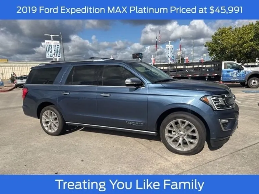 2019 Ford Expedition MAX Platinum photo 1