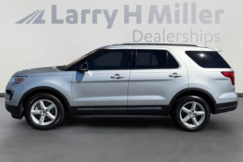 2018 Ford Explorer XLT photo 1