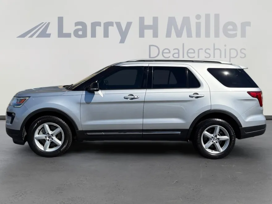 2018 Ford Explorer XLT photo 1