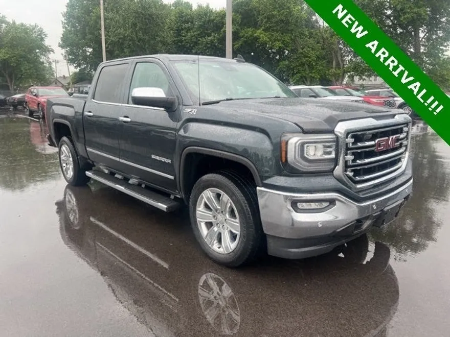 2017 Gmc Sierra 1500 SLT photo 1