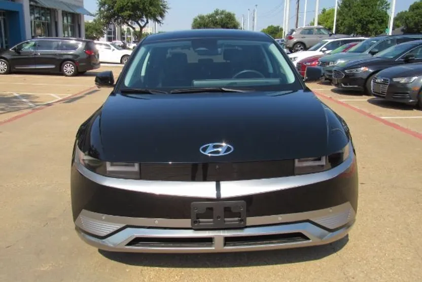 2024 Hyundai Ioniq 5 Limited photo 1