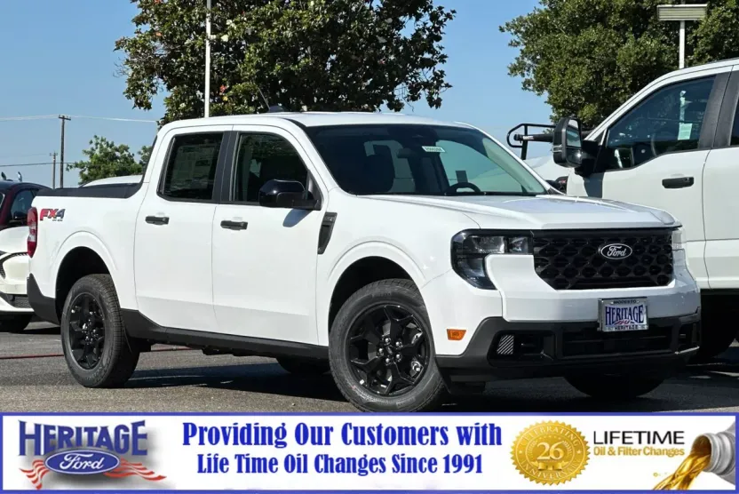2025 Ford Maverick XLT photo 1