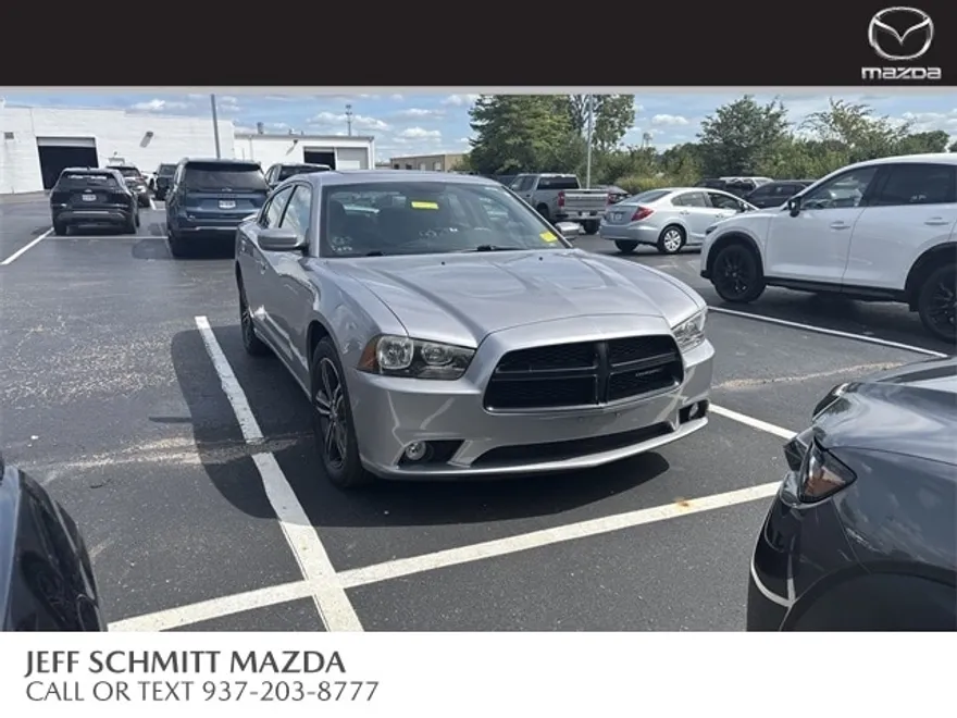 2014 Dodge Charger SXT photo 1