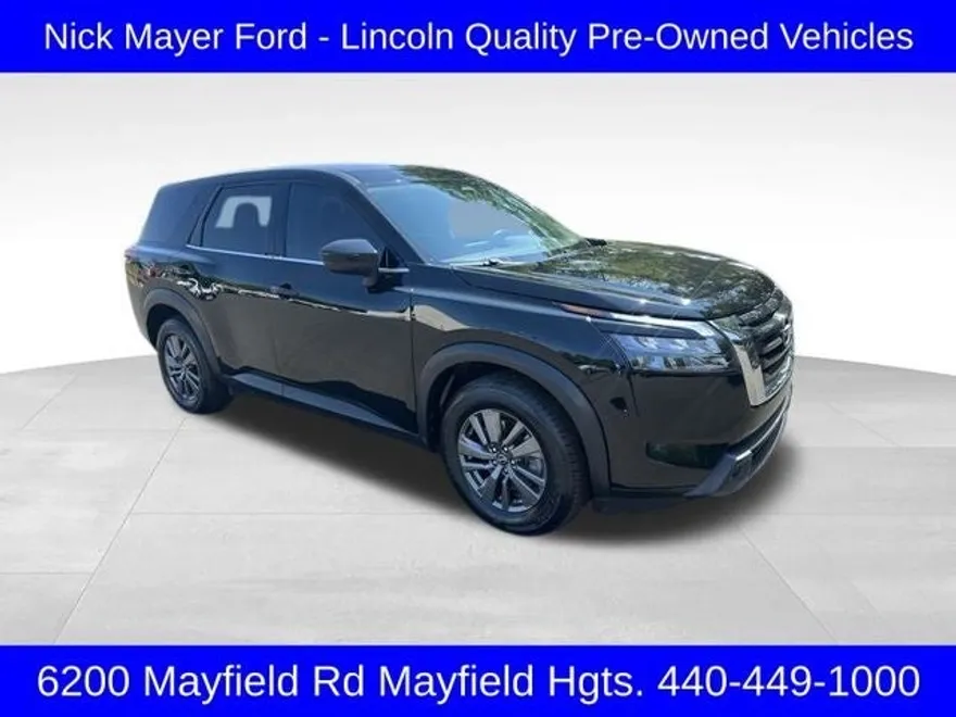 2023 Nissan Pathfinder S photo 1