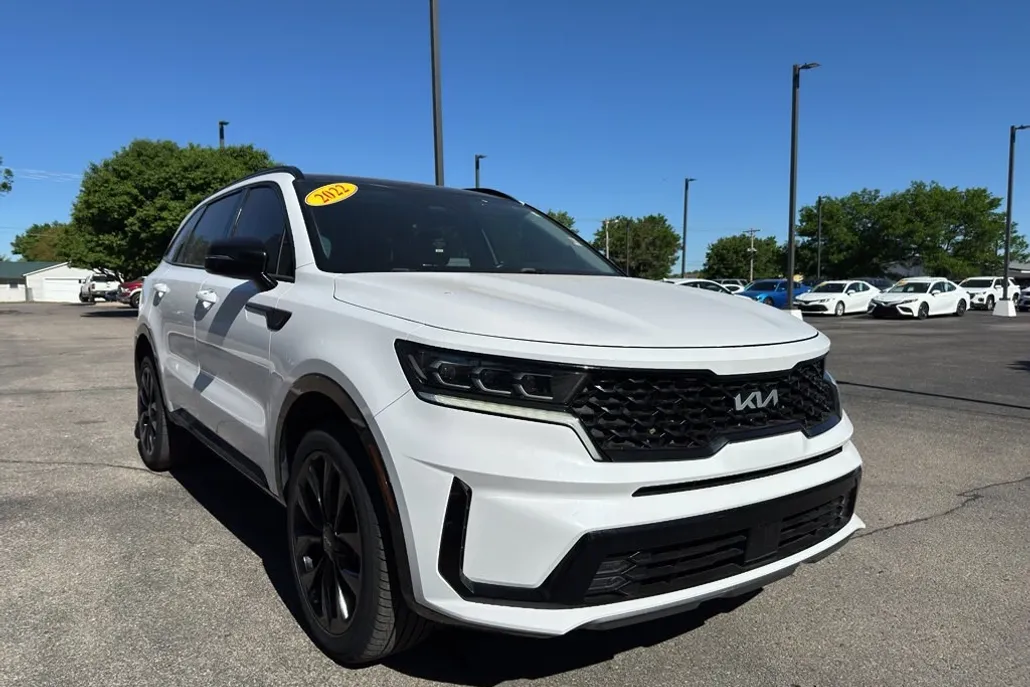 2022 Kia Sorento SX photo 1