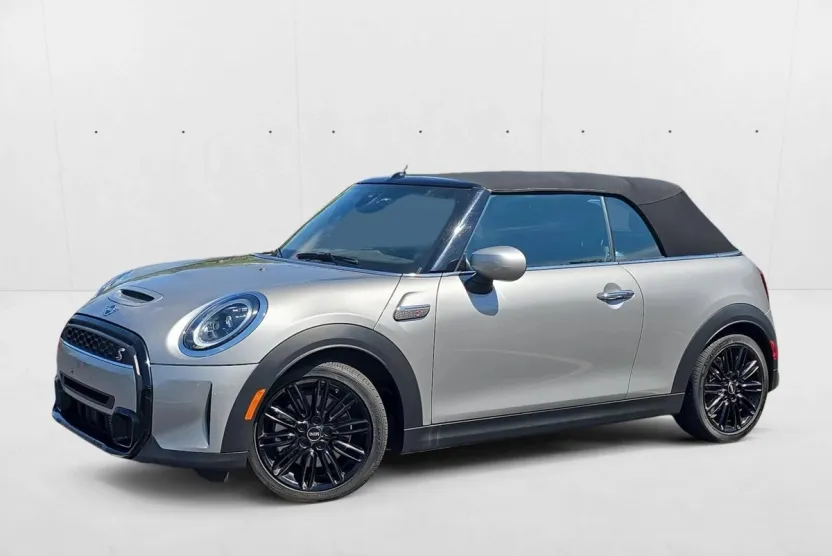 2024 Mini Cooper Convertible S photo 1